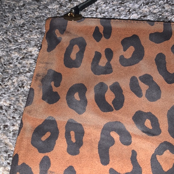 Clare V Foldover Clutch with tabs - Picture 12 of 12